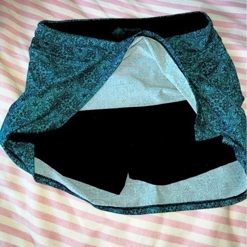 Teal & Black Skirt with Built in Shorts Small by Tranquility
